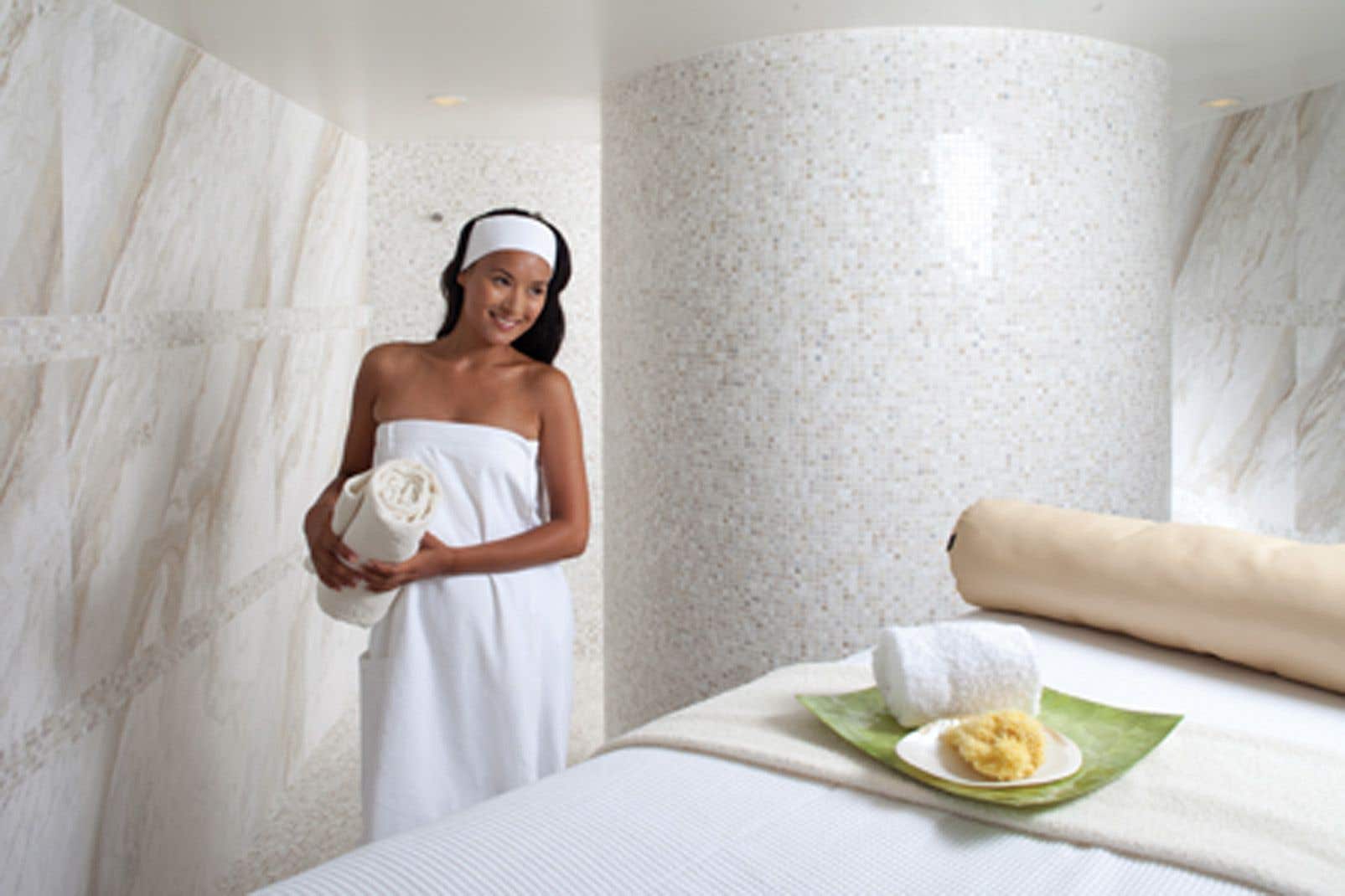 Women's Velour Wrap White, 32 Length OSFM